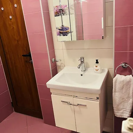 Sofiaway Apartment *